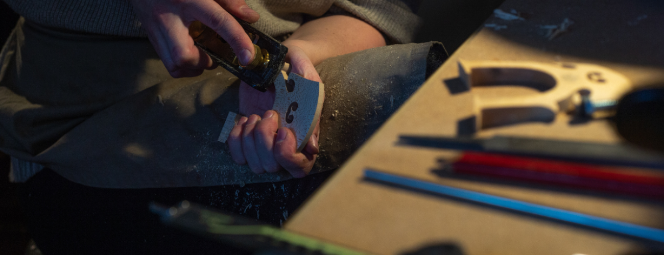 Blue and White Modern and Clean Gradient with Photoframes Event Registration Announcement LinkedIn Sponsored Content (6)